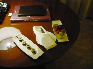 Фотография: Стандартный номер отеля St Pancras Renaissance London Hotel